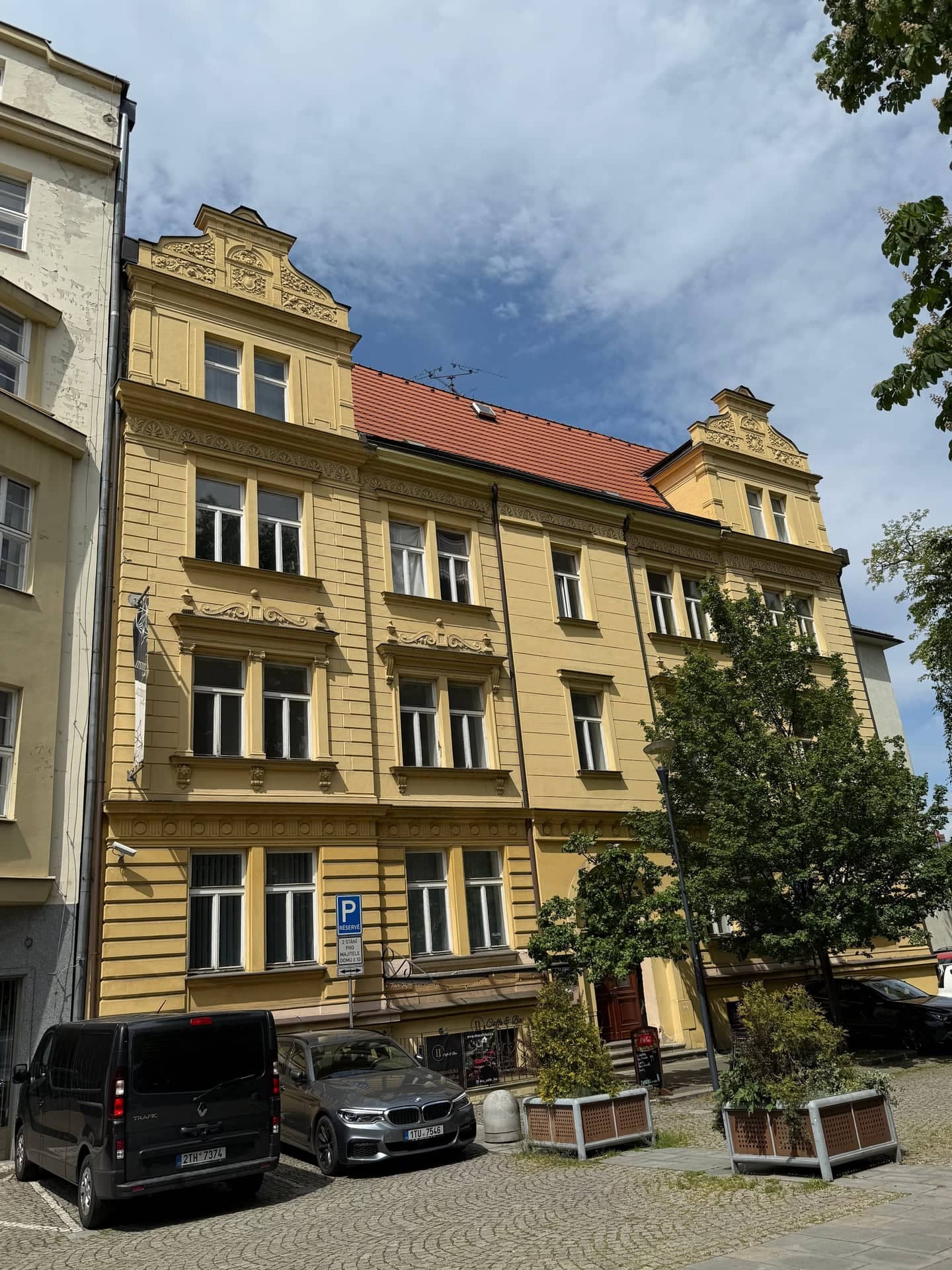 Zahradní 10 – pohled na budovu