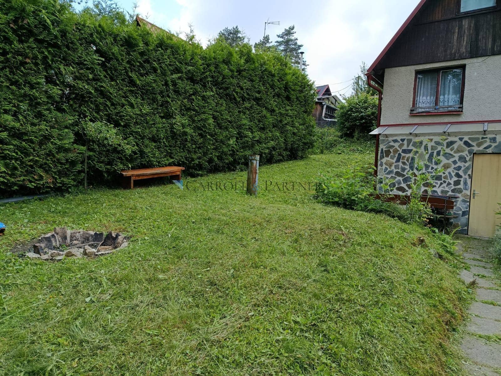e905df25-c45d-4440-b9df-18a4328a1ac8.jpeg