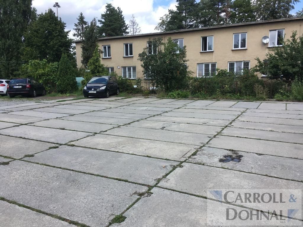 Pronájem parkovacích stání, Ostrava-Poruba, U Vozovny - foto 1